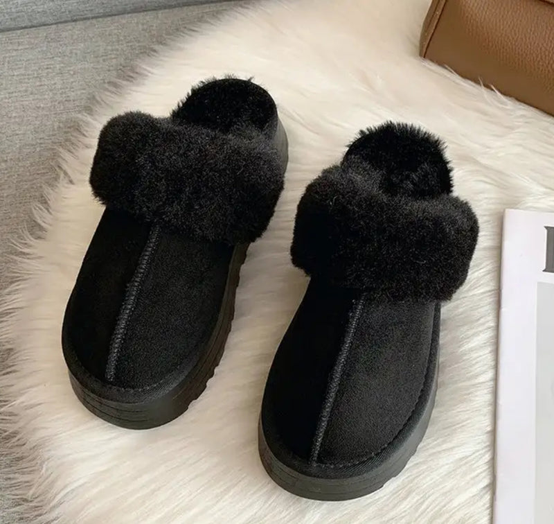 Fur Slippers - Cozy women's slippers with soft fur lining for ultimate comfort and warmth