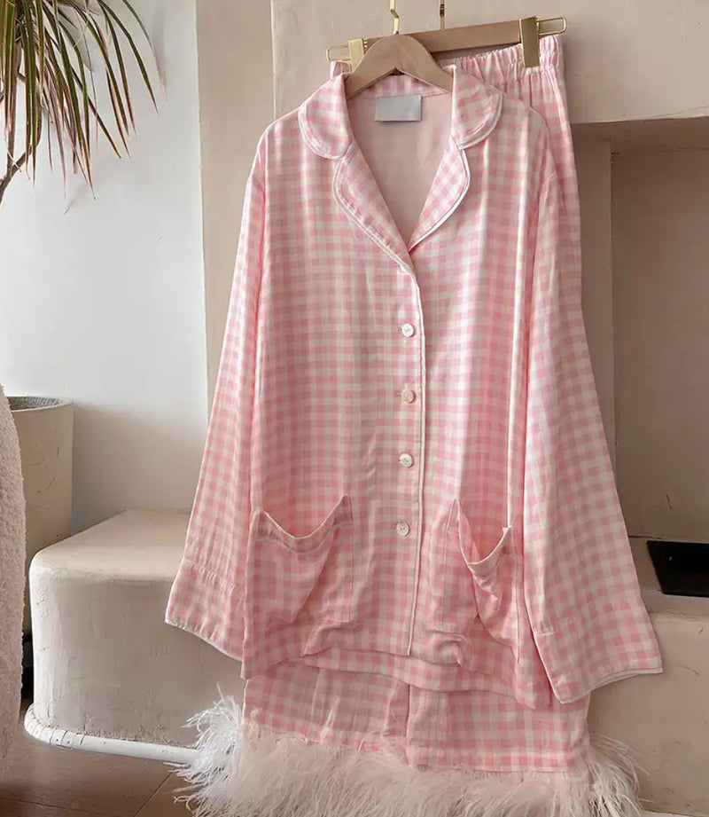 Stylish Pink Checked Feather Pyjamas in pink and white checkered design