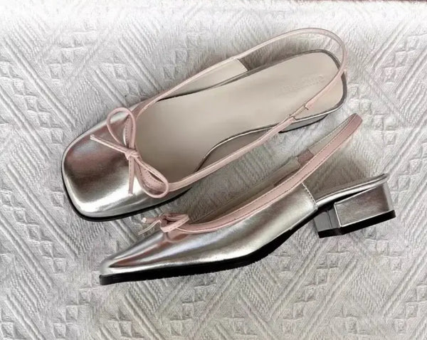 Heeled Ballet Pumps with Bow