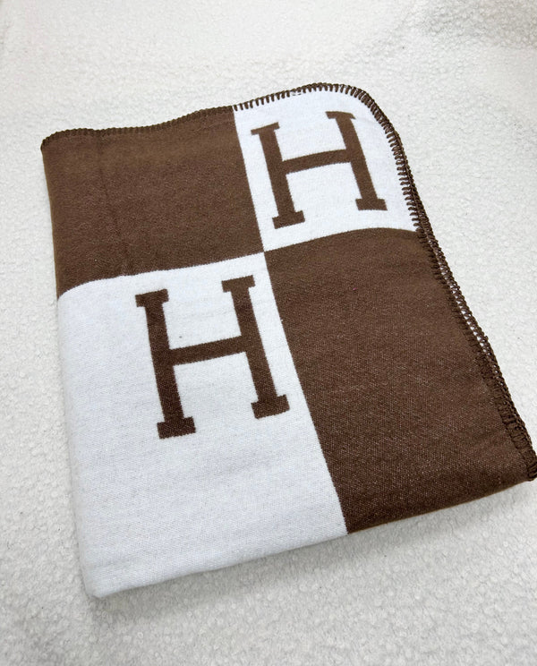 H Cashmere brown throw