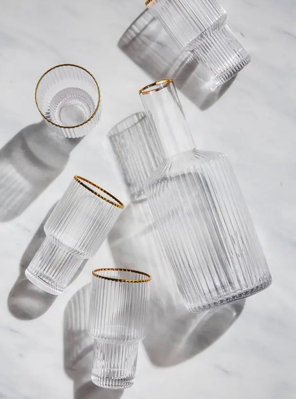 Striped ribbed glass set